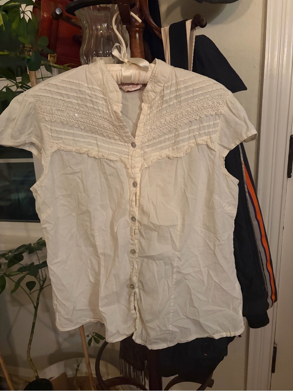 Aeropostale Cream Short-Sleeve Lace-Trim Blouse